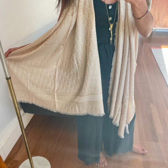 BRAND NEW Dior luxury scarf: beige/cream/gold - Picture 1 of 14